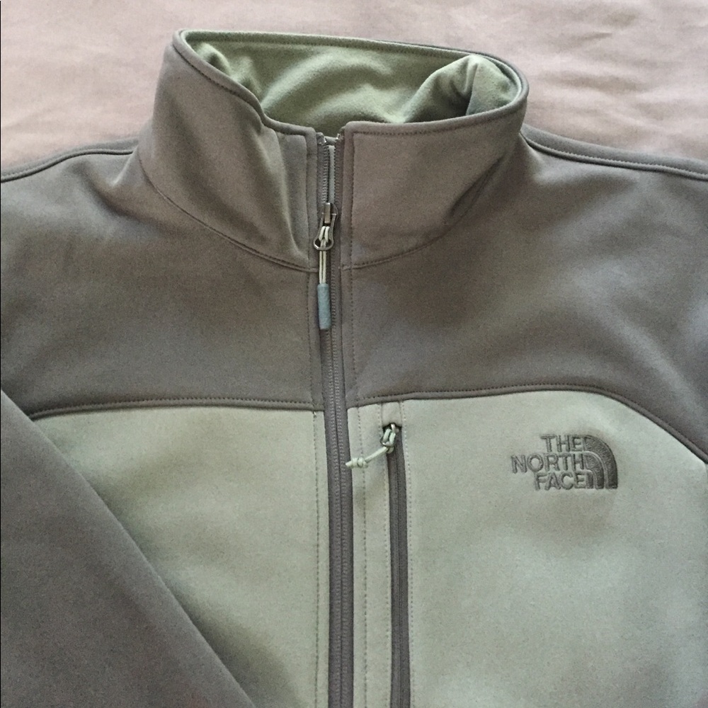 New without tags men North Face jacket.